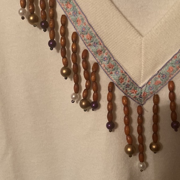 Size Med Women’s Bechamel top with beads New - Picture 2 of 4